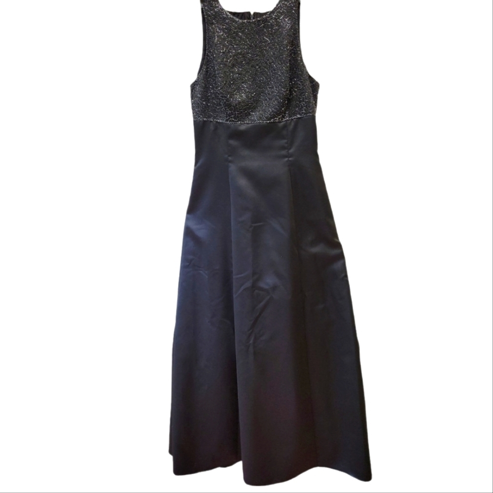 JS Boutique Black Satin Prom  Dress With Sequin Top Size 6
